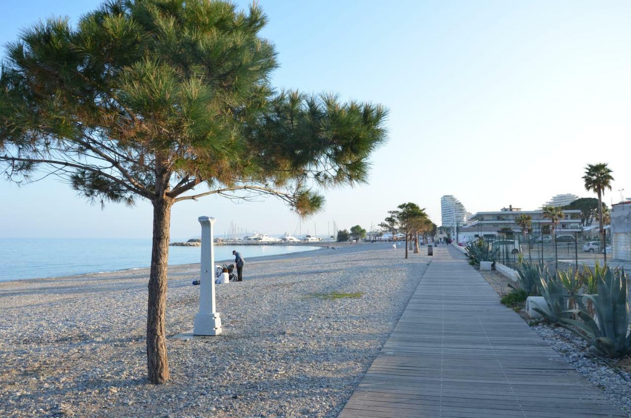 Dream French Riviera - Fame Marina Baie Des Anges Lejlighed Villeneuve-Loubet Eksteriør billede